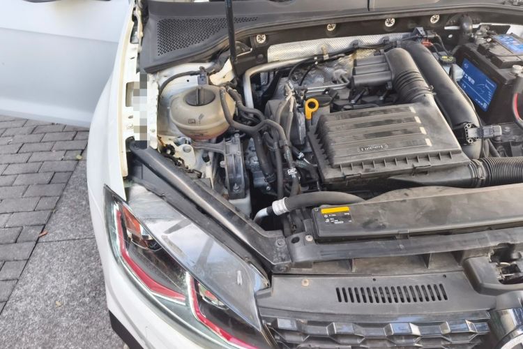 Used Volkswagen Golf 2014 1.4TSI Automatic Comfort Model Engine Bay Right
