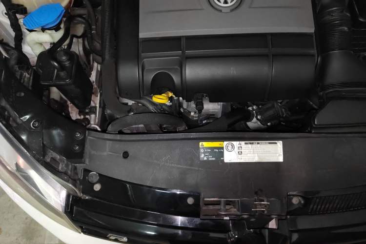 Used Volkswagen Golf 2014 2.0 TSI R Convertible Engine Bay Right