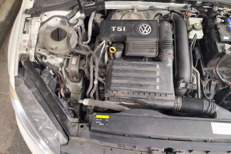 Used Volkswagen Golf 2014 1.4TSI Automatic Comfort Model Engine Bay Right