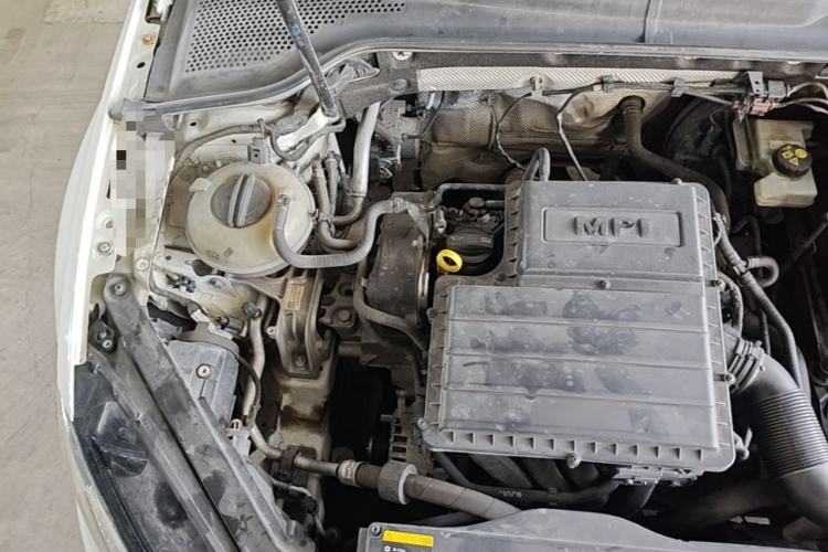 Used Volkswagen Golf 2014 1.6L Automatic Comfort Model Engine Bay Right