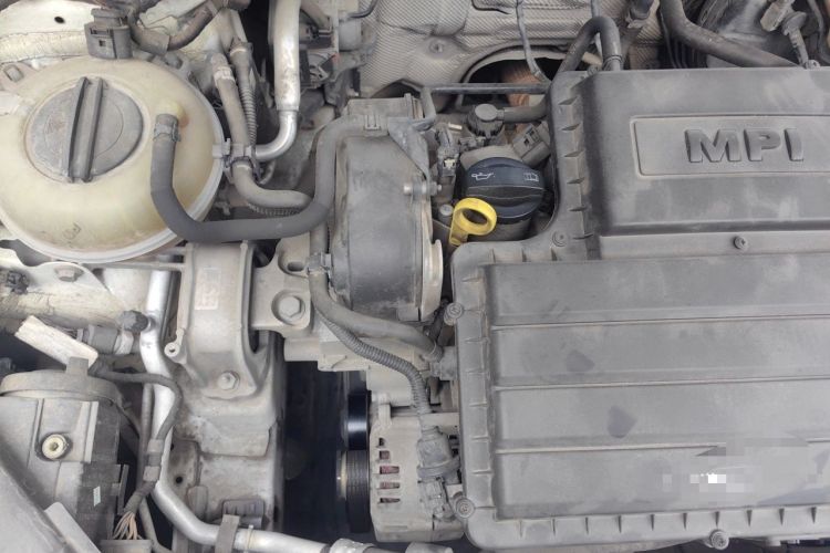 Used Volkswagen Golf 2014 1.6L Automatic Comfort Model Engine Bay Right