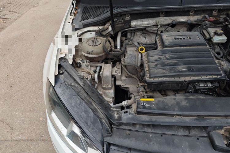 Used Volkswagen Golf 2014 1.6L Automatic Comfort Model Engine Bay Right