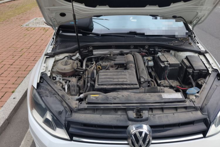 Used Volkswagen Golf 2014 1.4TSI Automatic Comfort Model Engine Bay Right
