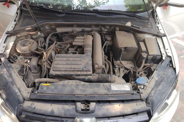 Used Volkswagen Golf 2014 1.4TSI Automatic Luxury Model Engine Bay