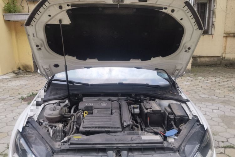 Used Volkswagen Golf 2014 1.4TSI Automatic Comfort Model Engine Bay