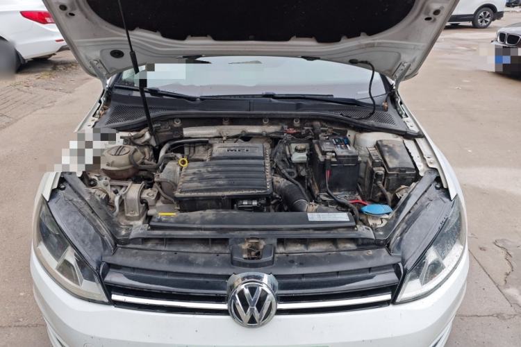 Used Volkswagen Golf 2014 1.6L Automatic Comfort Model Engine Bay