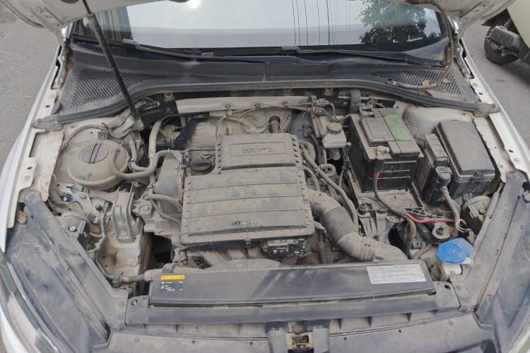 Used Volkswagen Golf 2014 1.6L Automatic Comfort Model Engine Bay