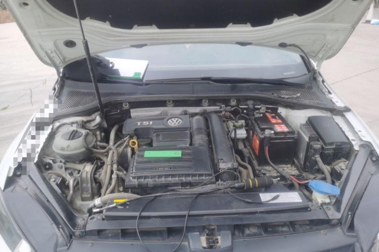 Used Volkswagen Golf 2014 1.4TSI Automatic Comfort Model Engine Bay