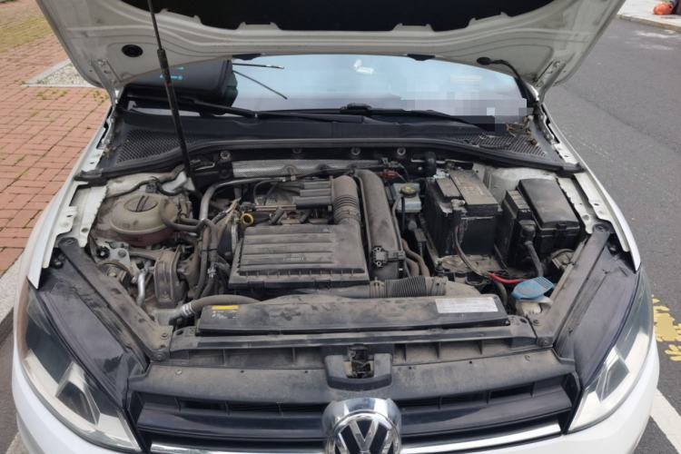Used Volkswagen Golf 2014 1.4TSI Automatic Comfort Model Engine Bay
