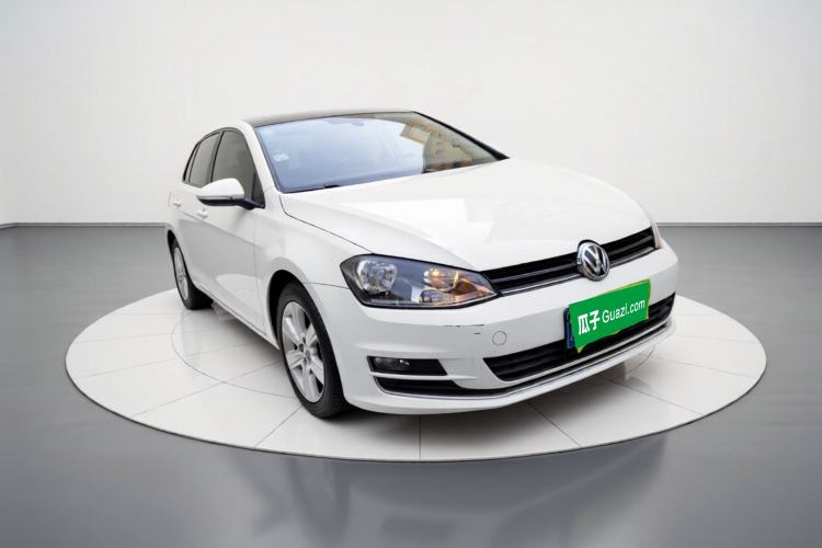 Used Volkswagen Golf 2014 1.4TSI Automatic Luxury Model Exterior 2