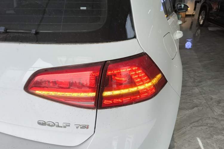 Used Volkswagen Golf 2014 1.4TSI Automatic Comfort Model Exterior 3