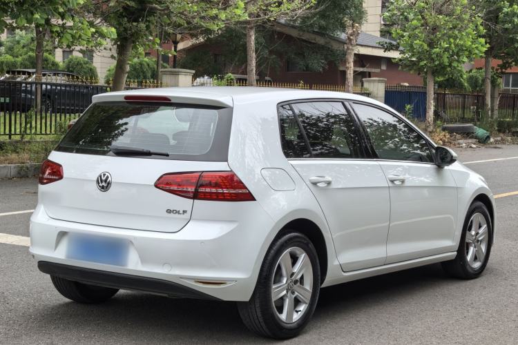 Used Volkswagen Golf 2014 1.6L Automatic Comfort Model Exterior 5