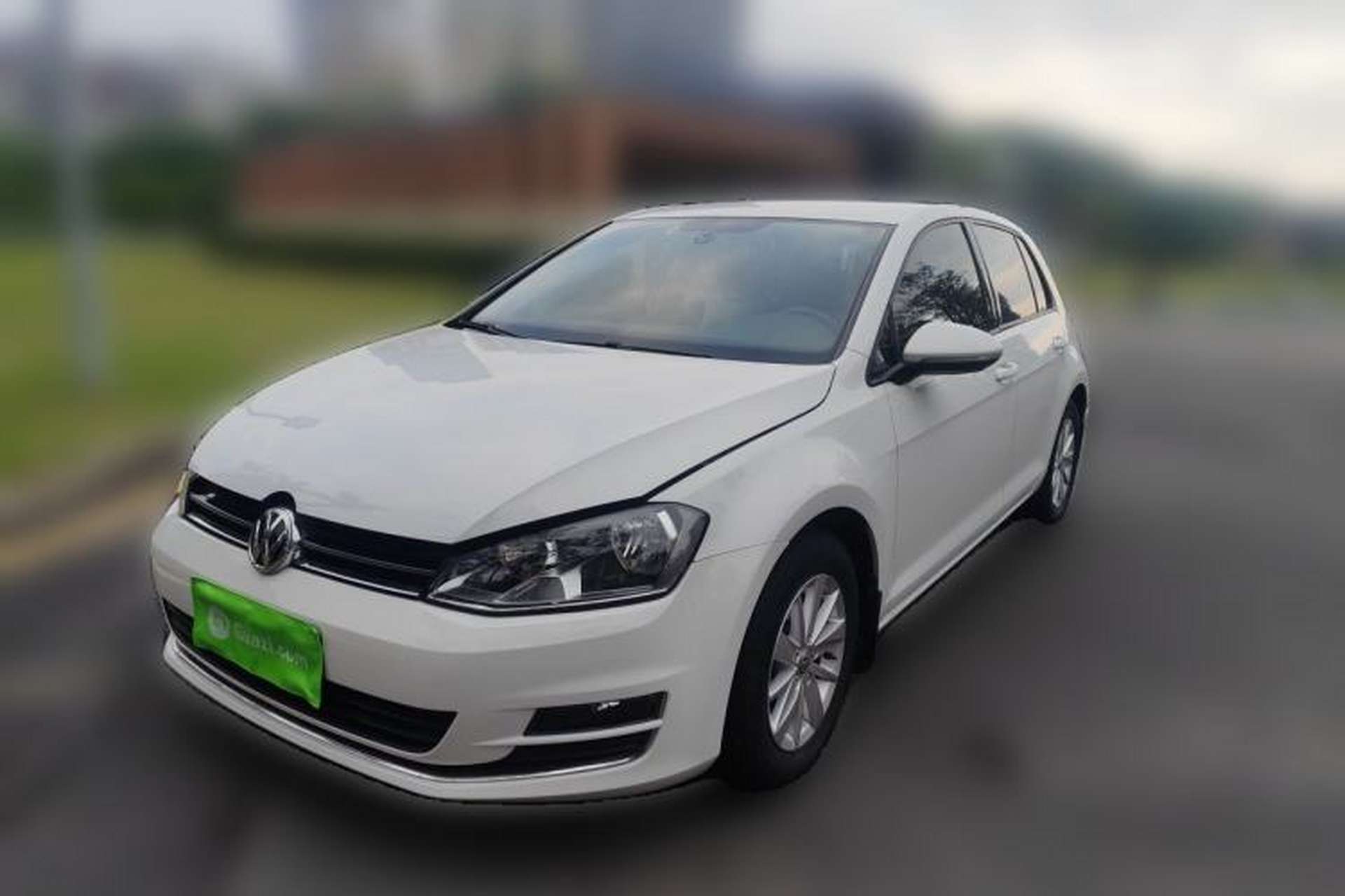 Used Volkswagen Golf 2014 1.6L Automatic Fashion Model Front Left 45 Deg