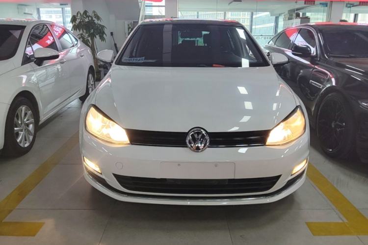 Used Volkswagen Golf 2014 1.6L Automatic Comfort Model Front