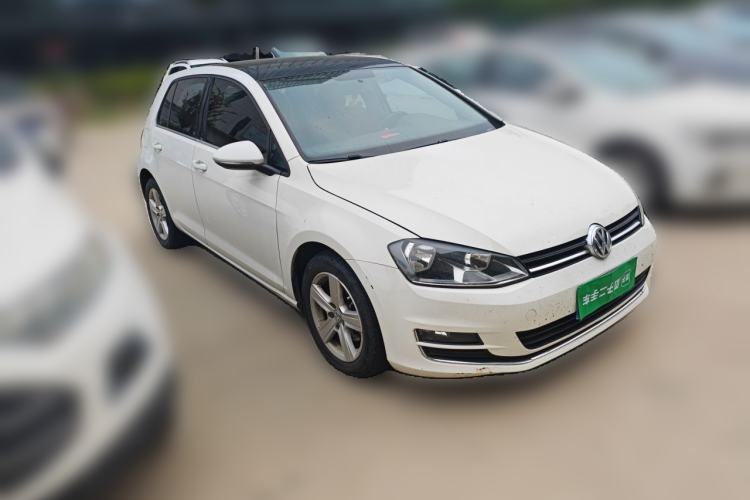 Used Volkswagen Golf 2014 1.6L Automatic Comfort Model Front Right 45 Deg