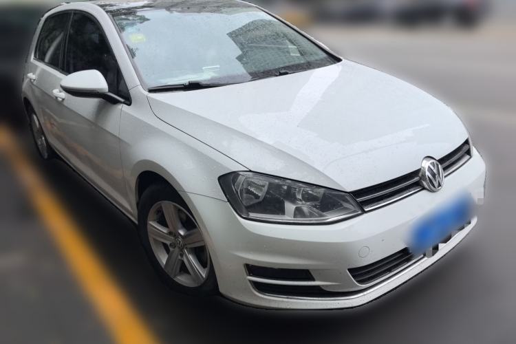 Used Volkswagen Golf 2014 1.6L Automatic Comfort Model Front Right 45 Deg