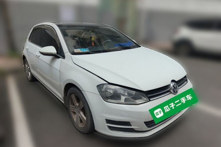 Used Volkswagen Golf 2014 1.6L Automatic Comfort Model Front Right 45 Deg