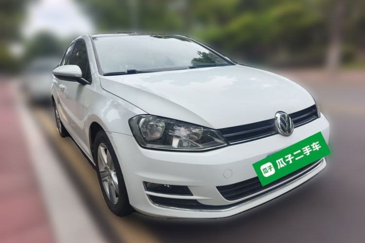 Used Volkswagen Golf 2014 1.4TSI Automatic Comfort Model Front Right 45 Deg