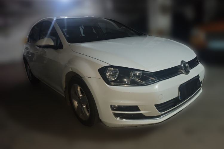 Used Volkswagen Golf 2014 1.4TSI Automatic Comfort Model Front Right 45 Deg