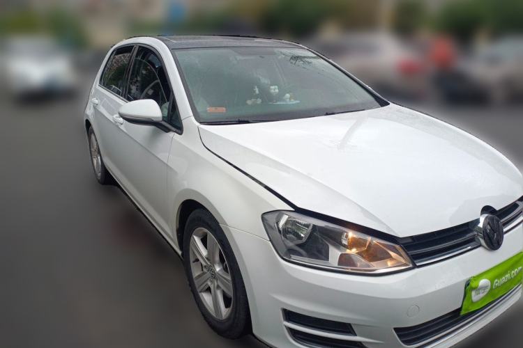 Used Volkswagen Golf 2014 1.4TSI Automatic Comfort Model Front Right 45 Deg