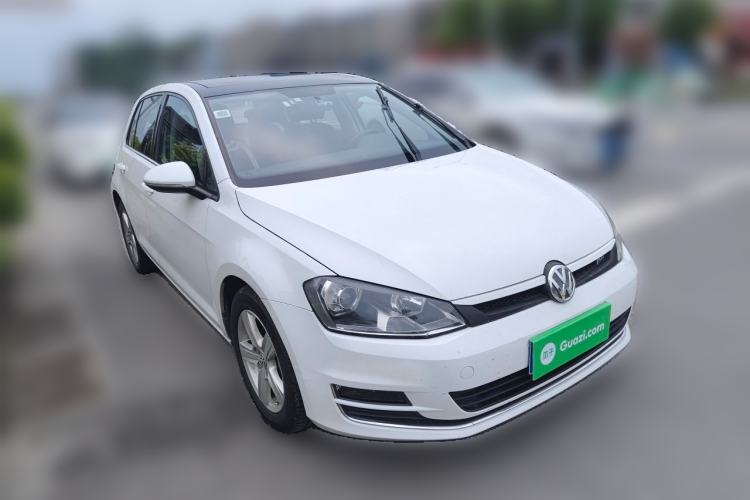 Used Volkswagen Golf 2014 1.4TSI Automatic Comfort Model Front Right 45 Deg