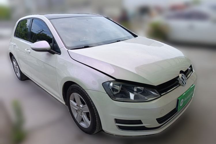 Used Volkswagen Golf 2014 1.6L Automatic Comfort Model Front Right 45 Deg