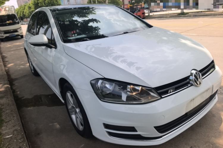 Used Volkswagen Golf 2014 1.4TSI Automatic Comfort Model Front Right 45 Deg