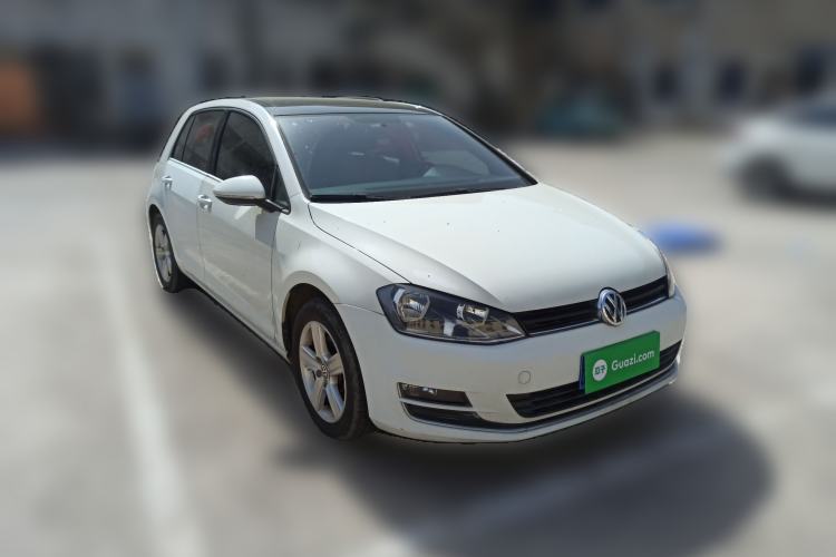 Used Volkswagen Golf 2014 1.6L Automatic Comfort Model Front Right 45 Deg