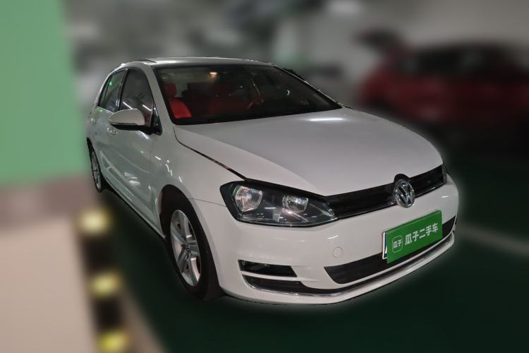 Used Volkswagen Golf 2014 1.6L Automatic Comfort Model Front Right 45 Deg