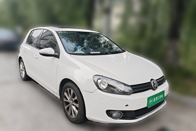 Used Volkswagen Golf 2014 1.6L Automatic Comfort Model Front Right 45 Deg