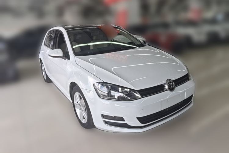 Used Volkswagen Golf 2014 1.4TSI Automatic Comfort Model Front Right 45 Deg