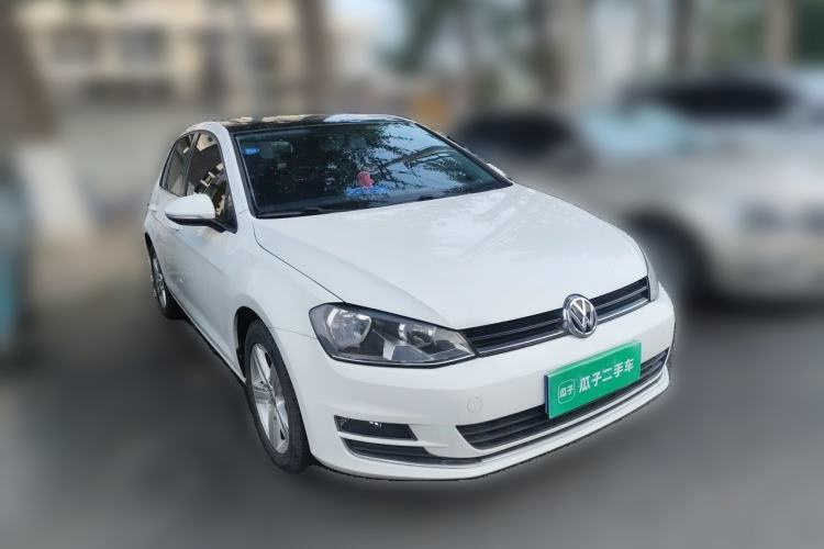 Used Volkswagen Golf 2014 1.4TSI Automatic Comfort Model Front Right 45 Deg