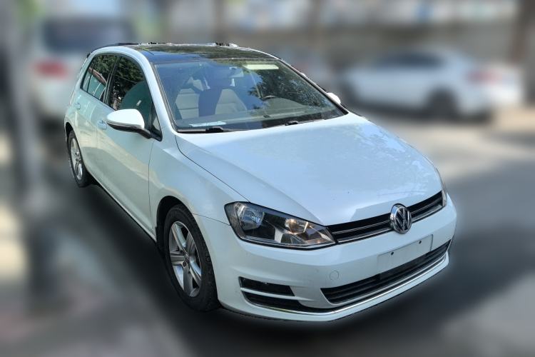 Used Volkswagen Golf 2014 1.4 TSI Manual Comfort Model Front Right 45 Deg