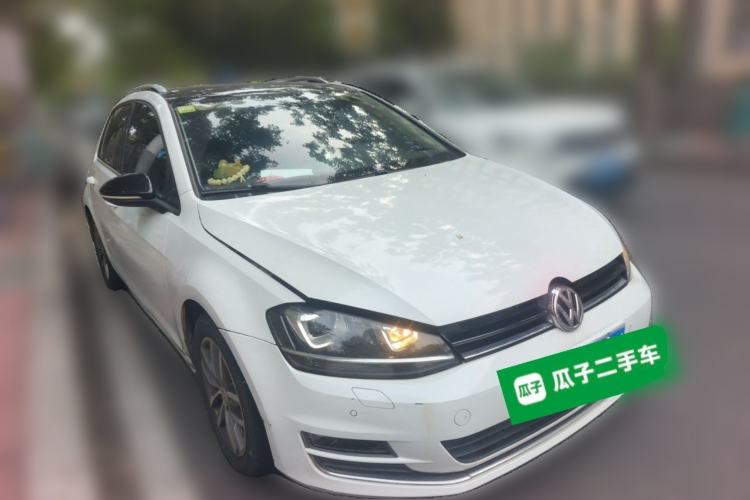Used Volkswagen Golf 2014 1.4TSI Automatic Flagship Model Front Right 45 Deg