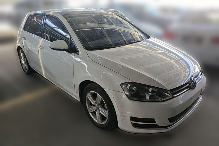 Used Volkswagen Golf 2014 1.6L Automatic Comfort Model Front Right 45 Deg