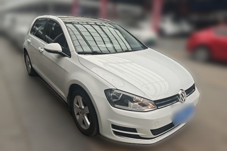 Used Volkswagen Golf 2014 1.4TSI Automatic Comfort Model Front Right 45 Deg