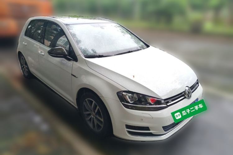 Used Volkswagen Golf 2014 1.4TSI Automatic Flagship Model Front Right 45 Deg