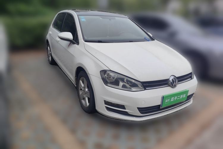 Used Volkswagen Golf 2014 1.6L Automatic Comfort Model Front Right 45 Deg