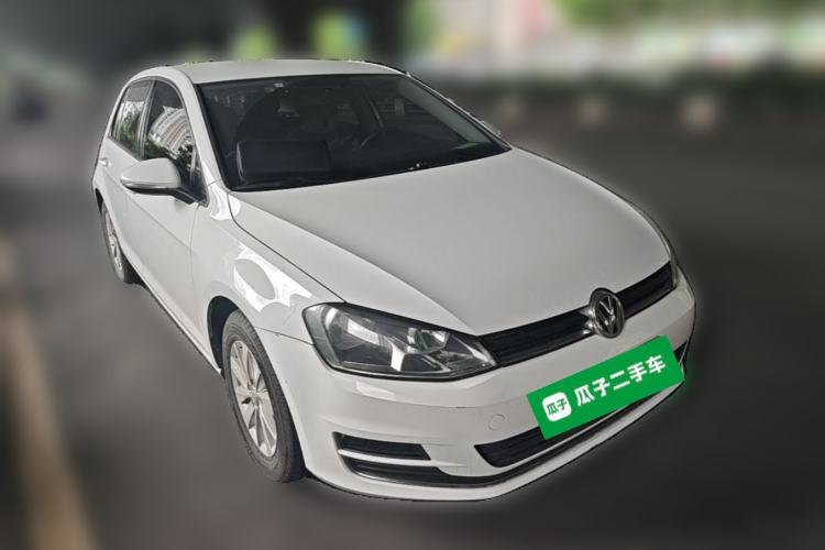 Used Volkswagen Golf 2014 1.6L Automatic Fashion Model Front Right 45 Deg