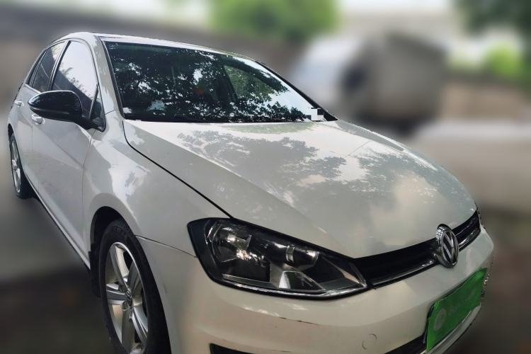 Used Volkswagen Golf 2014 1.4 TSI Manual Comfort Model Front Right 45 Deg
