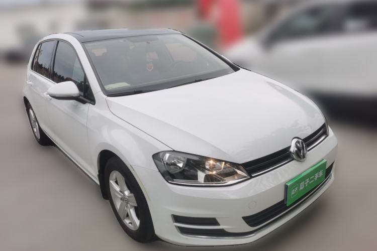 Used Volkswagen Golf 2014 1.4TSI Automatic Comfort Model Front Right 45 Deg