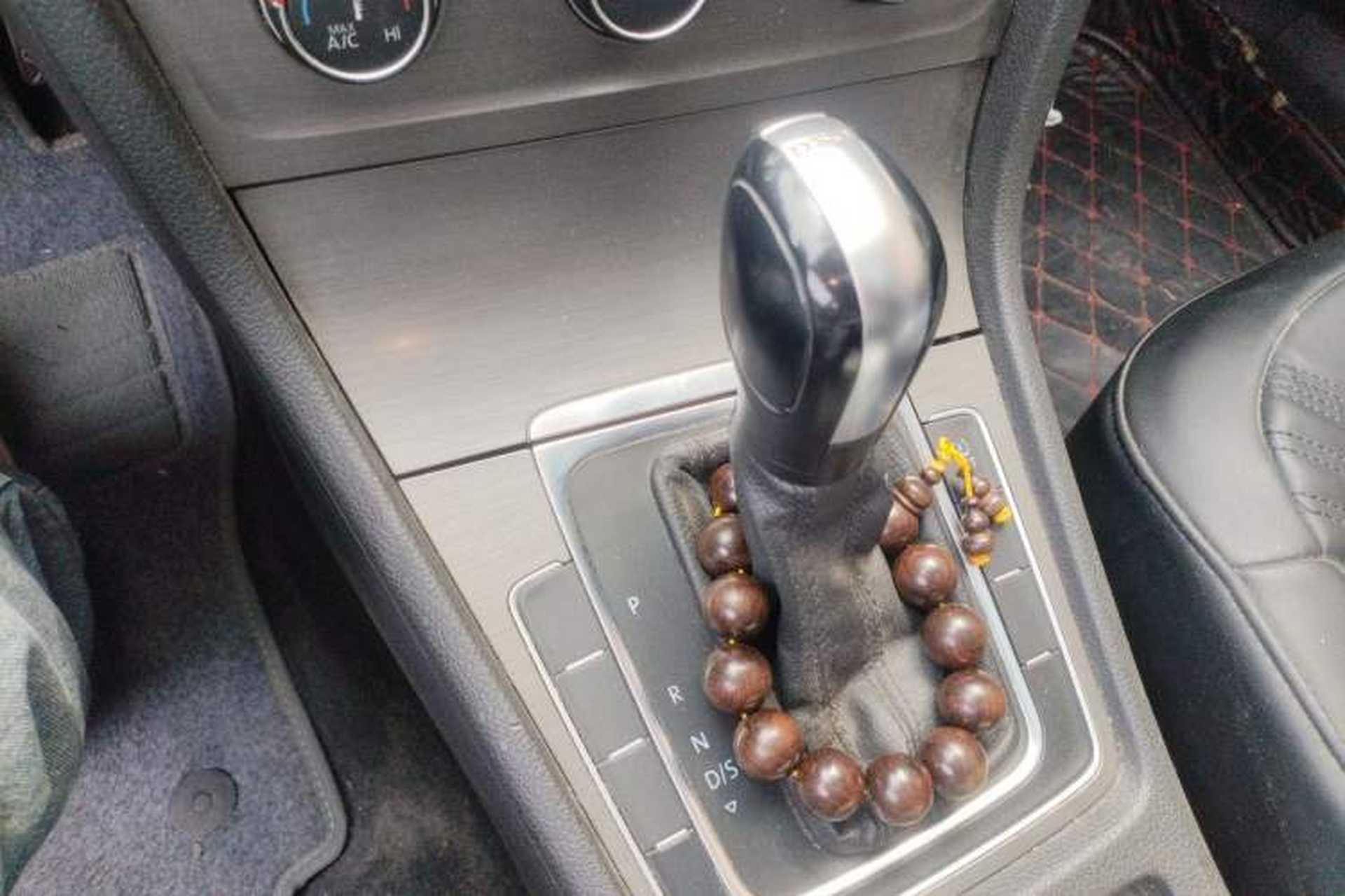 Used Volkswagen Golf 2014 1.4TSI Automatic Comfort Model Gear Lever
