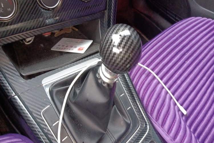 Used Volkswagen Golf 2014 1.6L Manual Fashion Edition Gear Lever