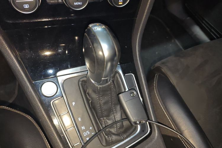 Used Volkswagen Golf 2014 1.4TSI Automatic Flagship Model Gear Lever