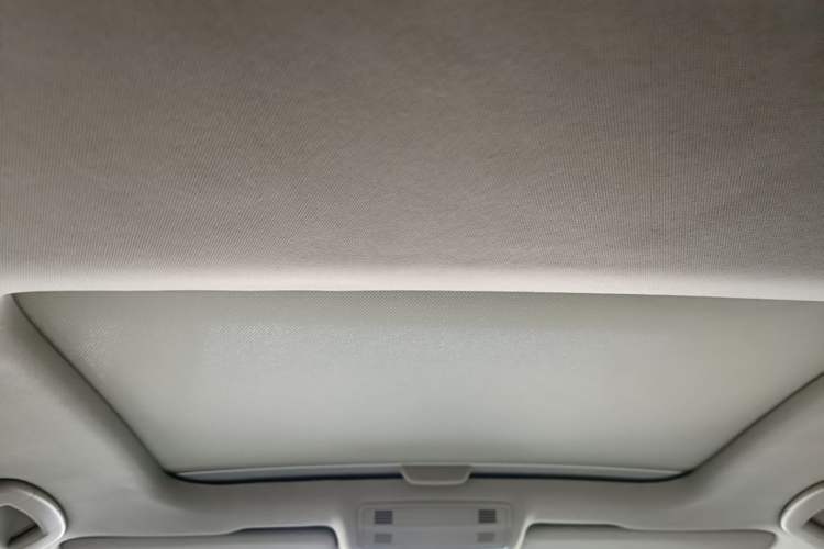 Used Volkswagen Golf 2014 1.4TSI Automatic Luxury Model Headliner