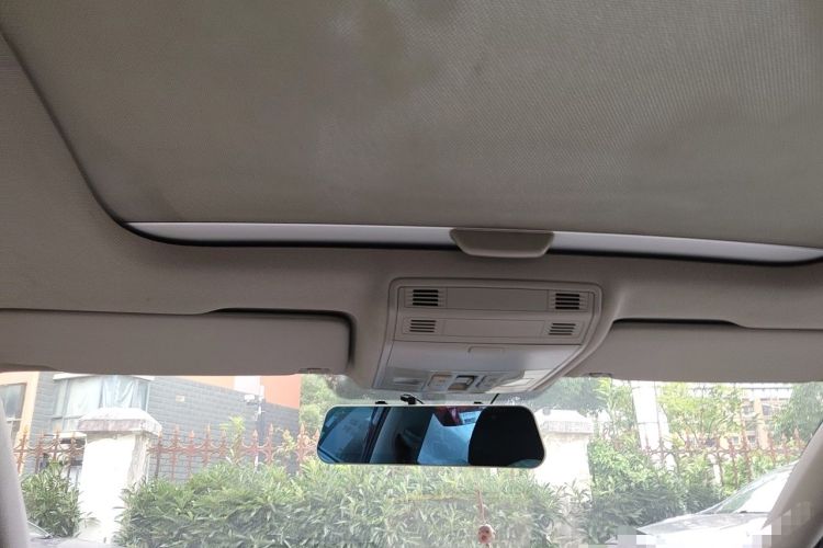 Used Volkswagen Golf 2014 1.4TSI Automatic Comfort Model Headliner