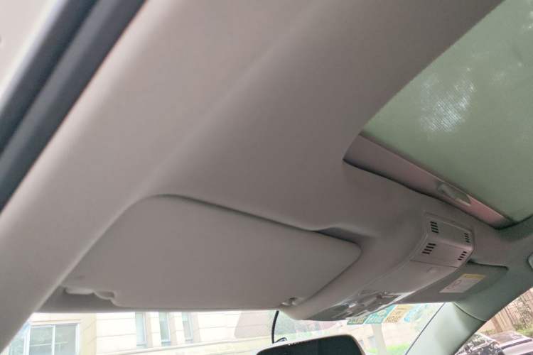 Used Volkswagen Golf 2014 1.4TSI Automatic Comfort Model Headliner