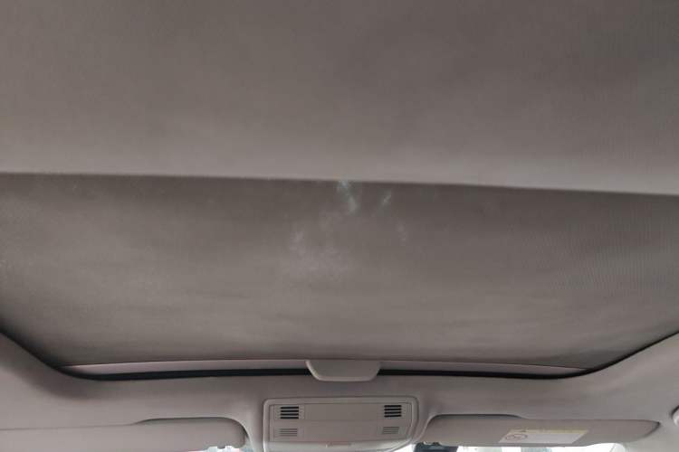 Used Volkswagen Golf 2014 1.4TSI Automatic Comfort Model Headliner
