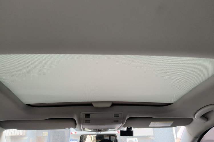 Used Volkswagen Golf 2014 1.4TSI Automatic Comfort Model Headliner