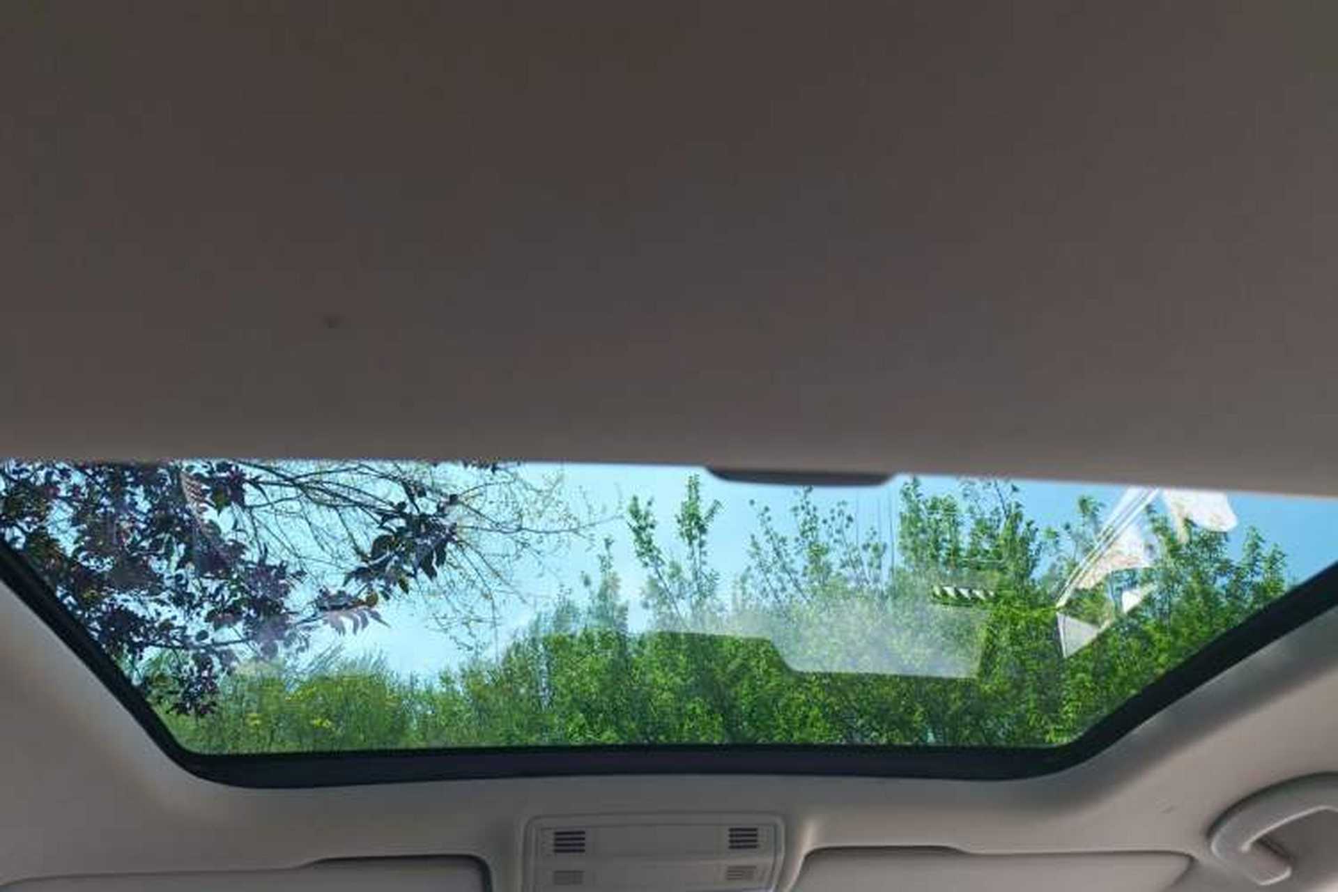 Used Volkswagen Golf 2014 1.4 TSI Manual Comfort Model Headliner